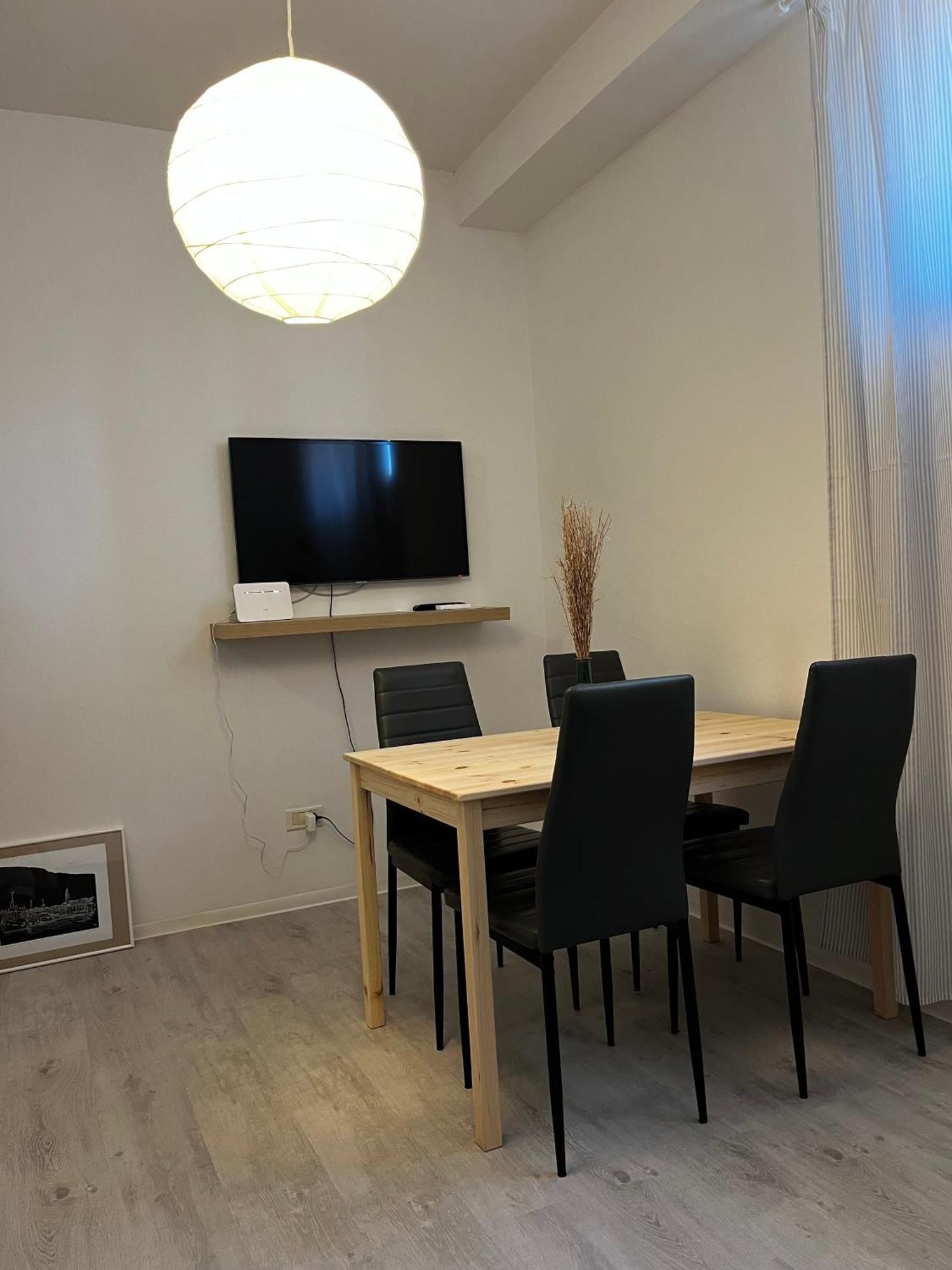 イゾラApartma Sunnyアパートメント エクステリア 写真