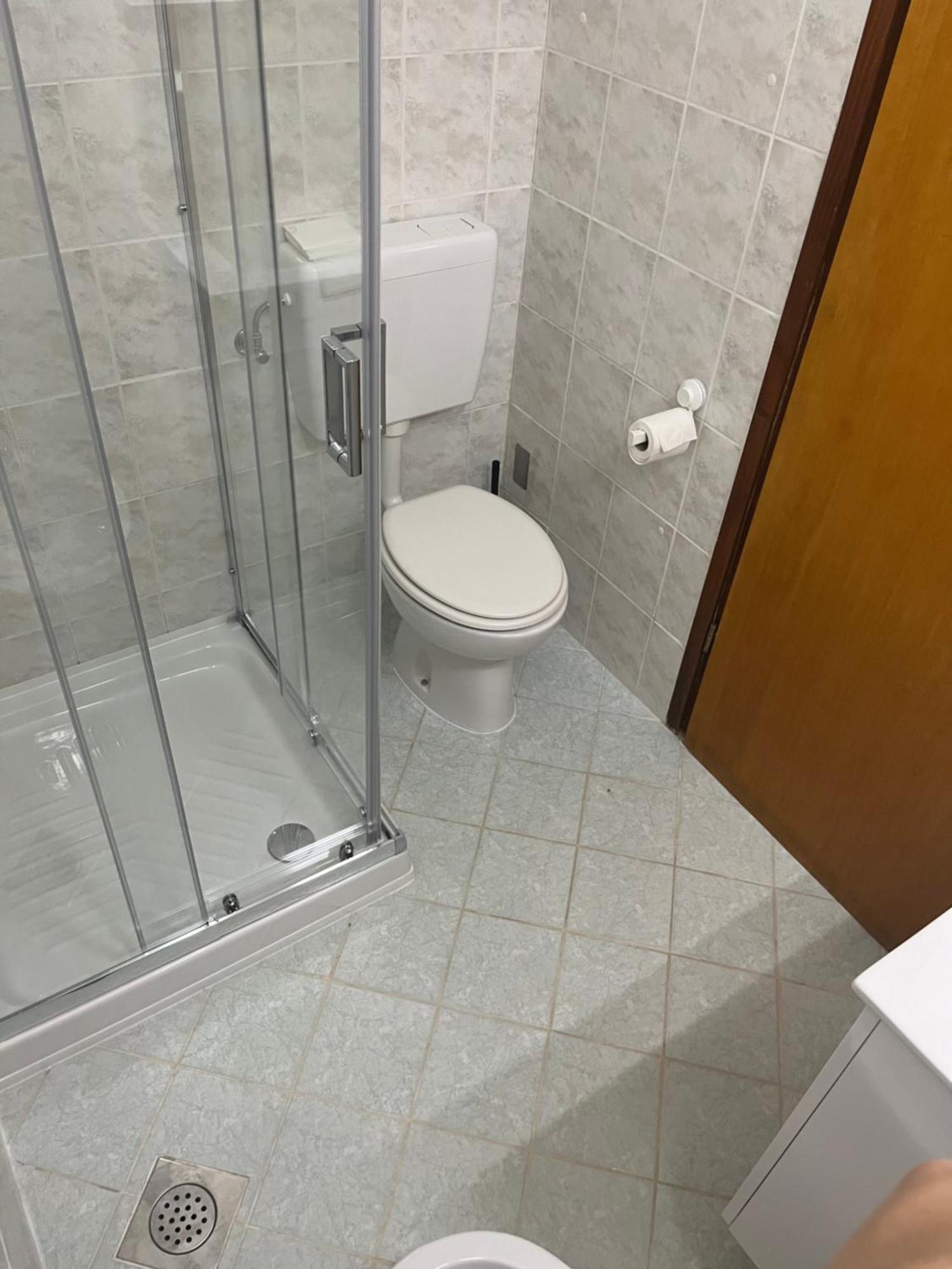 イゾラApartma Sunnyアパートメント エクステリア 写真